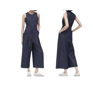 Banana Republic Wide Leg Sleeveless Belted Dark Denim Jumpsuit. Size 0.